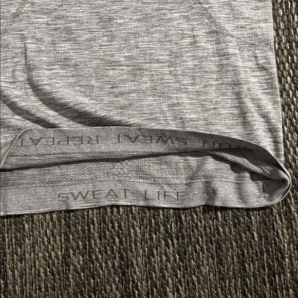 Lululemon swiftly short sleeve - Picture 4 of 5